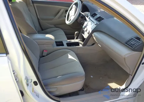 2007 Toyota Camry Le z USA, uszkodzony, nr VIN 4T1BE46K27U601046